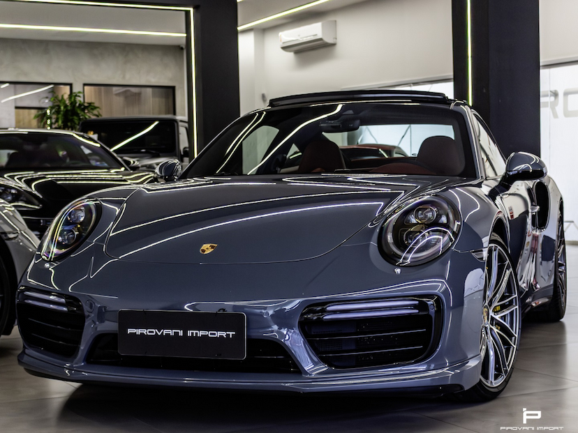Foto do veículo PORSCHE 911 3.8 24V H6 GASOLINA TURBO PDK 2017 23.500 KM 989.000,00
