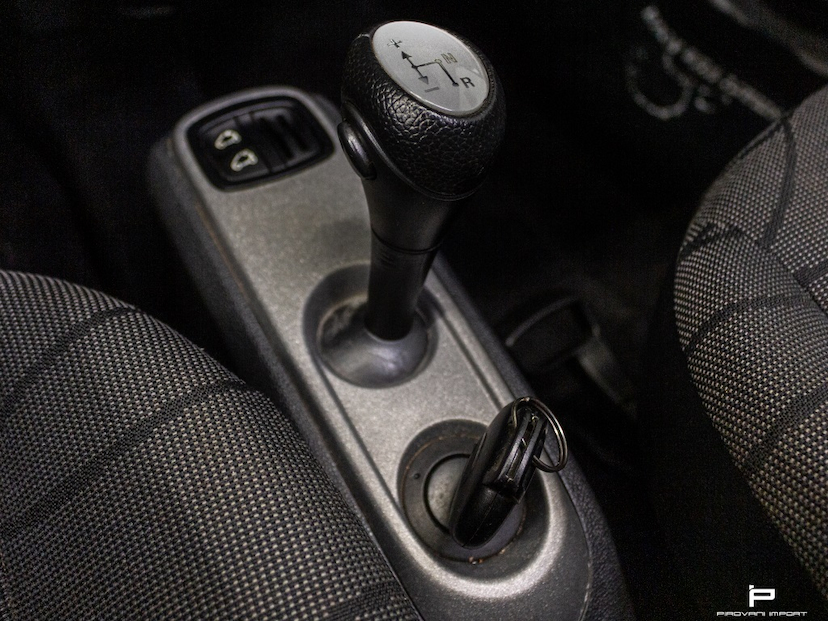 Foto do veículo SMART FORTWO 1.0 CABRIO TURBO 12V GASOLINA 2P AUTOMÁTICO 2011 40.886 KM 65.000,00