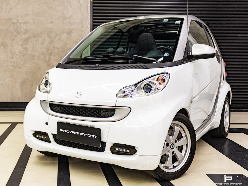 Foto do veículo SMART FORTWO 1.0 CABRIO TURBO 12V GASOLINA 2P AUTOMÁTICO 2011 40.886 KM 65.000,00
