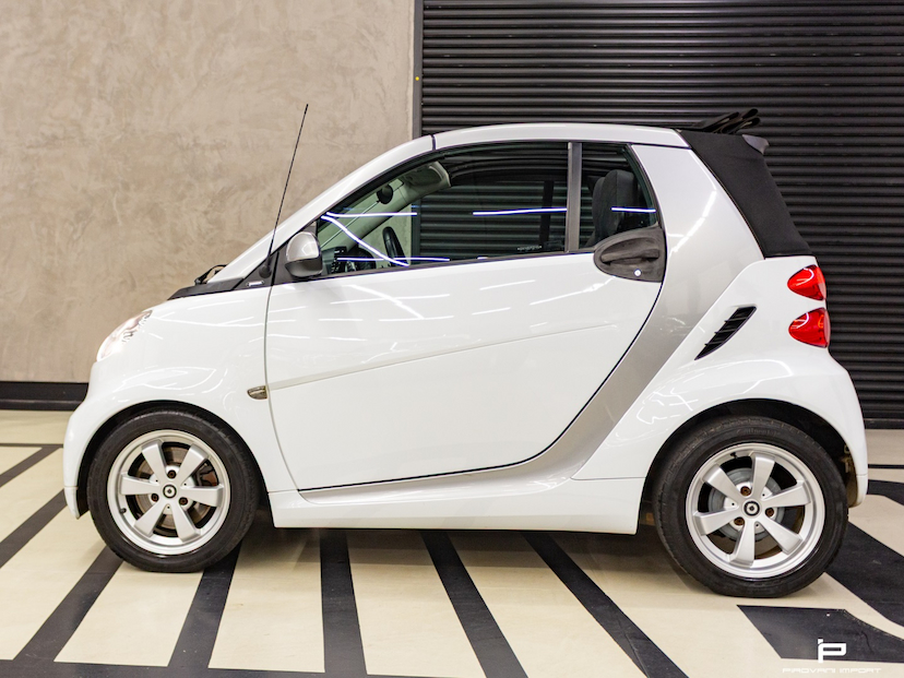Foto do veículo SMART FORTWO 1.0 CABRIO TURBO 12V GASOLINA 2P AUTOMÁTICO 2011 40.886 KM 65.000,00