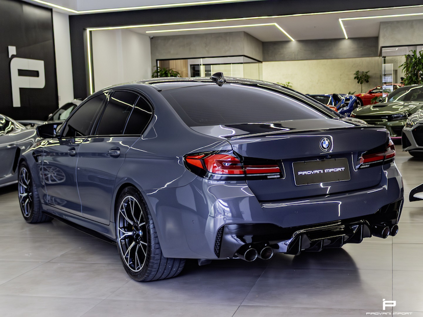 Foto do veículo BMW M5 4.4 V8 TWINPOWER GASOLINA COMPETITION M XDRIVE STEPTRONIC 2022 15.855 KM 730.000,00