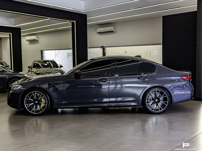 Foto do veículo BMW M5 4.4 V8 TWINPOWER GASOLINA COMPETITION M XDRIVE STEPTRONIC 2022 15.855 KM 730.000,00