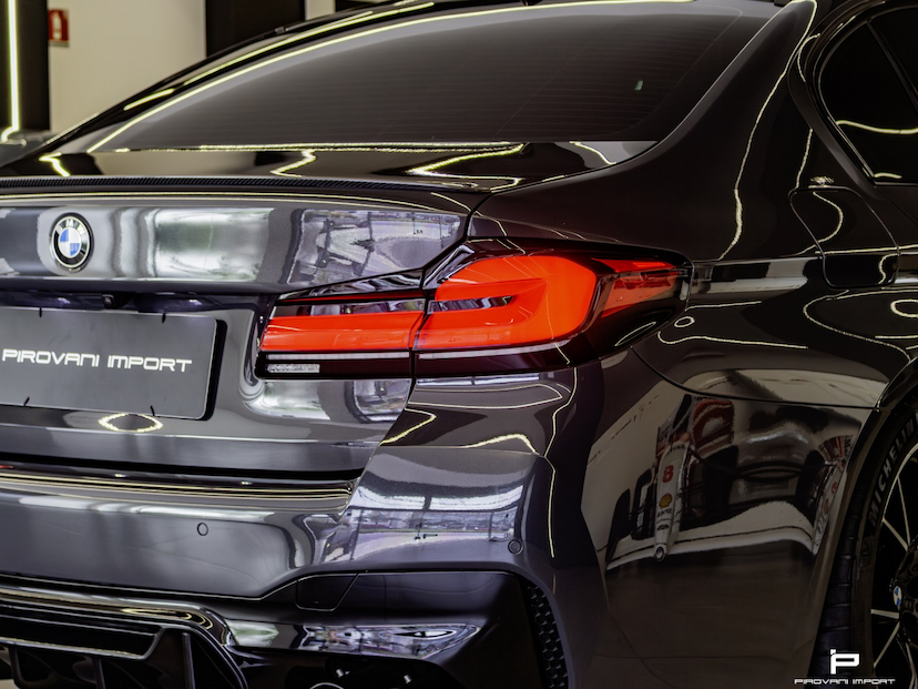 Foto do veículo BMW M5 4.4 V8 TWINPOWER GASOLINA COMPETITION M XDRIVE STEPTRONIC 2022 15.855 KM 730.000,00