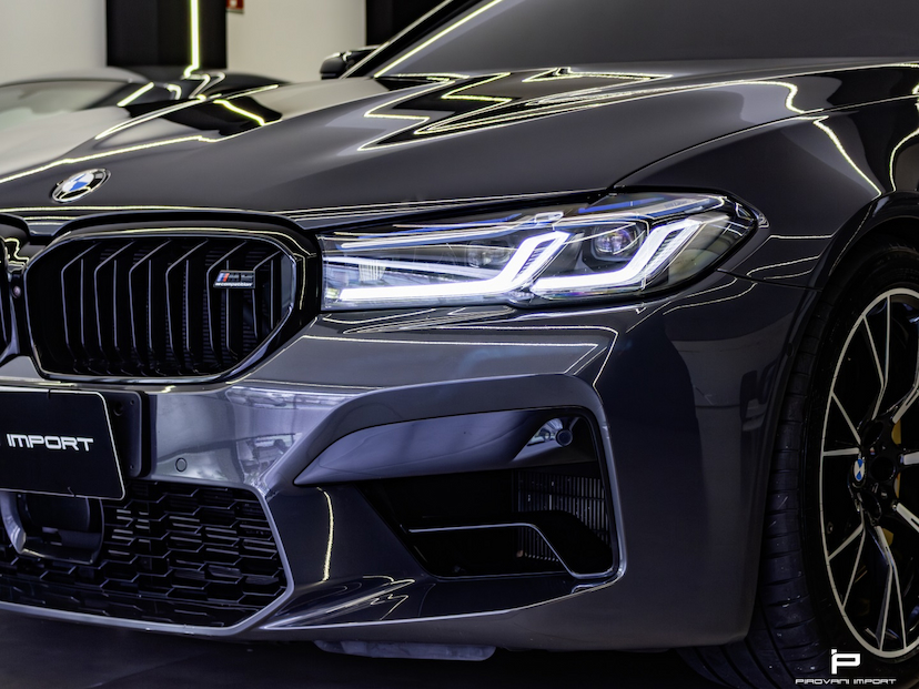 Foto do veículo BMW M5 4.4 V8 TWINPOWER GASOLINA COMPETITION M XDRIVE STEPTRONIC 2022 15.855 KM 730.000,00