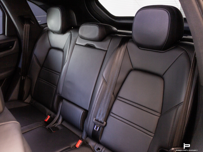 Foto do veículo PORSCHE CAYENNE 3.0 V6 E-HYBRID AWD TIPTRONIC S 2020 87.000 KM 399.900,00