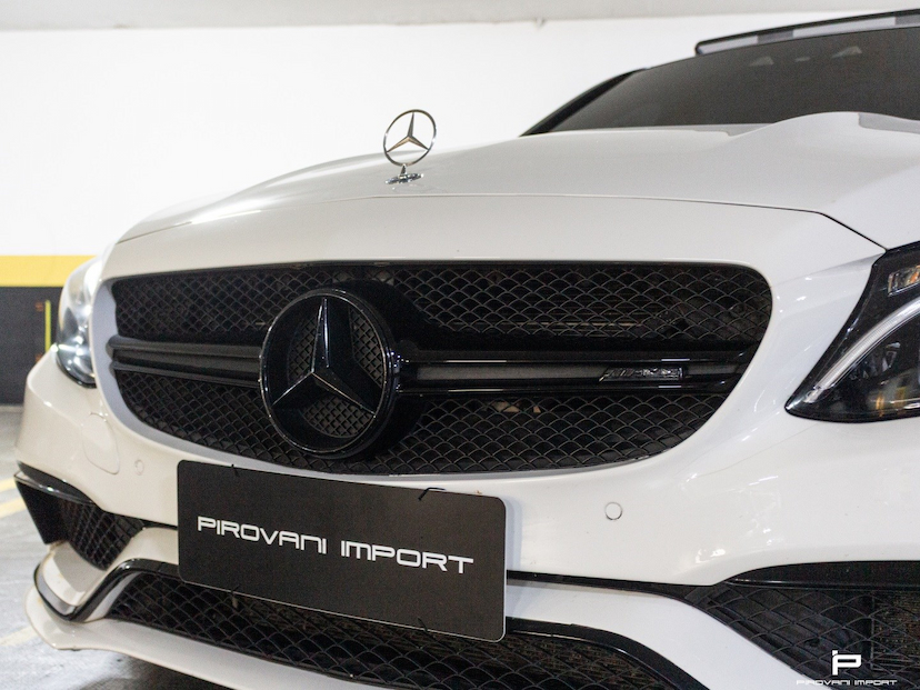 Foto do veículo MERCEDES-BENZ C 63 AMG 4.0 V8 TURBO GASOLINA SEDAN 4P AUTOMÁTICO 2016 52.848 KM 350.000,00