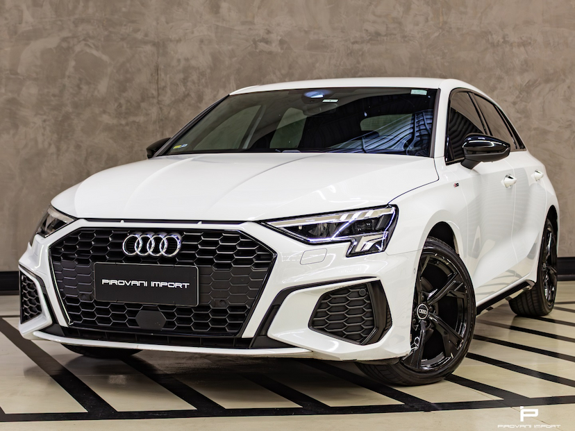 Foto do veículo AUDI A3 2.0 40 TFSI GASOLINA SPORTBACK S LINE S-TRONIC 2022 47.000 KM 205.000,00