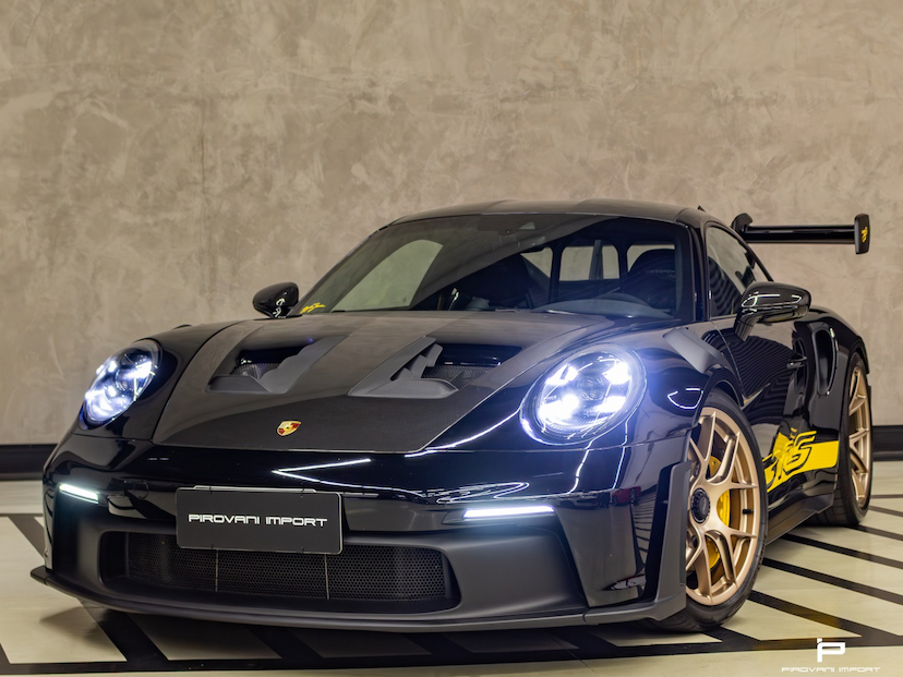 Foto do veículo PORSCHE 911 4.0 24V H6 GASOLINA GT3 RS PDK 2023 14.500 KM 3.100.000,00