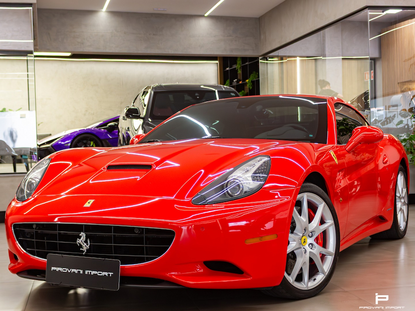 Foto do veículo FERRARI CALIFORNIA 4.3 GT CONVERSÍVEL V8 32V GASOLINA 2P MANUAL AUTOMATIZADO 2010 21.000 KM 1.350.000,00