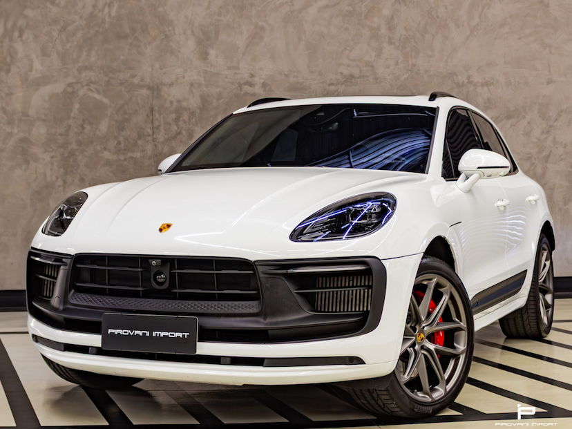 Foto do veículo PORSCHE MACAN 2.9 V6 BITURBO GASOLINA GTS PDK 2023 14.000 KM 679.900,00