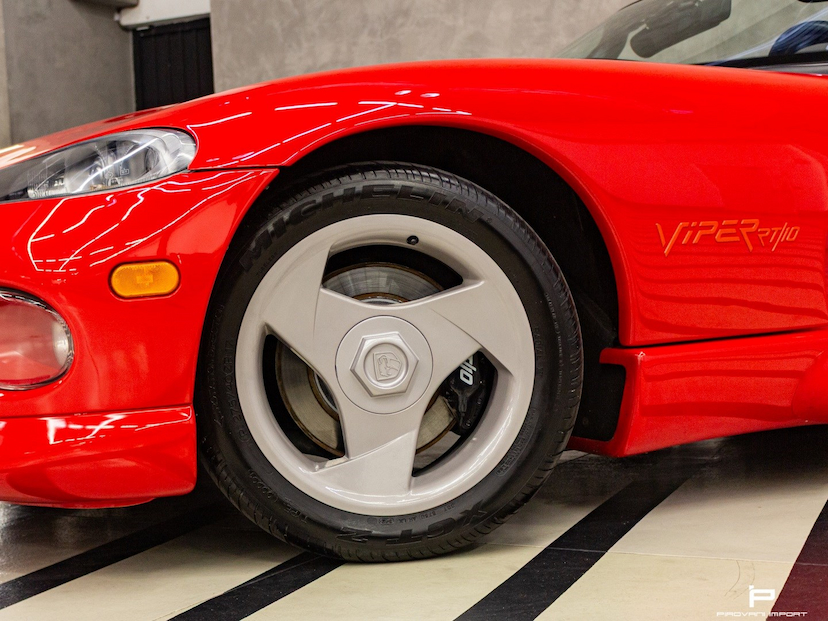 Foto do veículo DODGE VIPER 8.0 RT-10 V10 GASOLINA 2P MANUAL 1993 5.000 KM 699.900,00