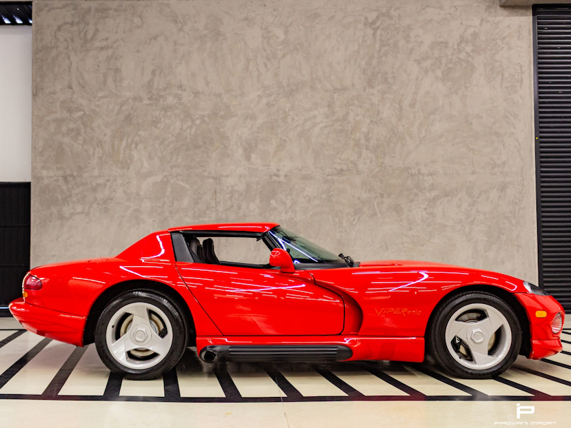 Foto do veículo DODGE VIPER 8.0 RT-10 V10 GASOLINA 2P MANUAL 1993 5.000 KM 699.900,00