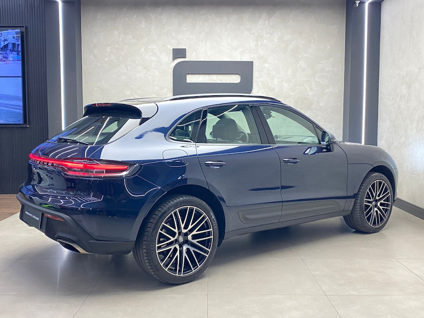 Foto do veículo PORSCHE MACAN 2.0 TURBO GASOLINA PDK 2023 45.000 KM 440.000,00