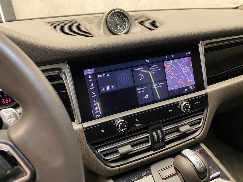 Foto do veículo PORSCHE MACAN 2.0 TURBO GASOLINA PDK 2023 45.000 KM 440.000,00