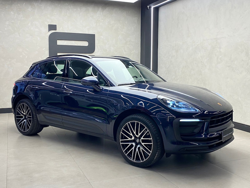 Foto do veículo PORSCHE MACAN 2.0 TURBO GASOLINA PDK 2023 45.000 KM 440.000,00