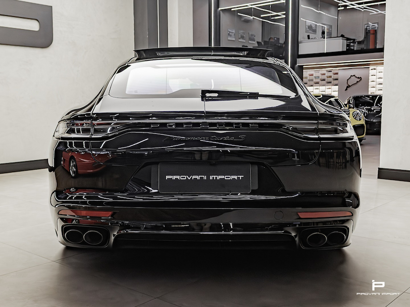 Foto do veículo PORSCHE PANAMERA 4.0 V8 E-HYBRID TURBO S PDK 2022 10.000 KM 880.000,00
