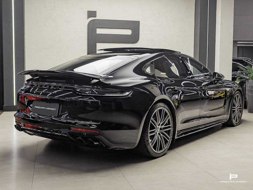 Foto do veículo PORSCHE PANAMERA 4.0 V8 E-HYBRID TURBO S PDK 2022 10.000 KM 880.000,00