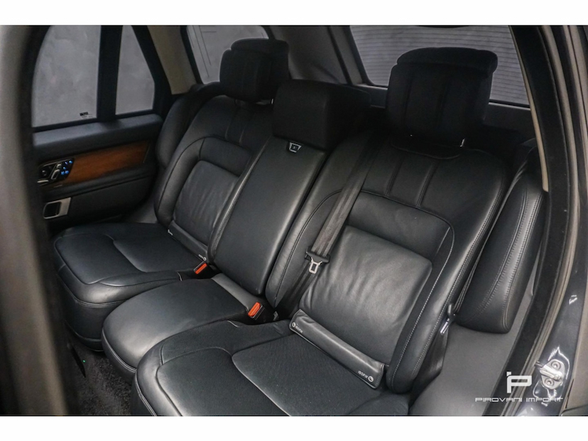 Foto do veículo LAND ROVER RANGE ROVER VOGUE 4.4 AUTOBIOGRAPHY SDV8 4X4 TURBO DIESEL 4P AUTOMÁTICO 2020 63.000 KM 565.900,00