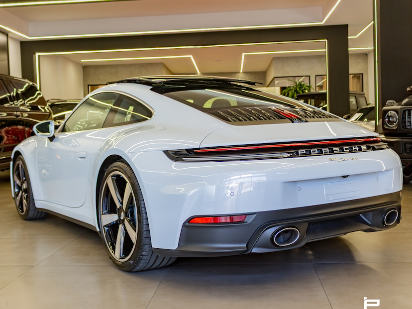 Foto do veículo PORSCHE 911 3.0 24V H6 GASOLINA CARRERA PDK 2025 1.000 KM 930.000,00