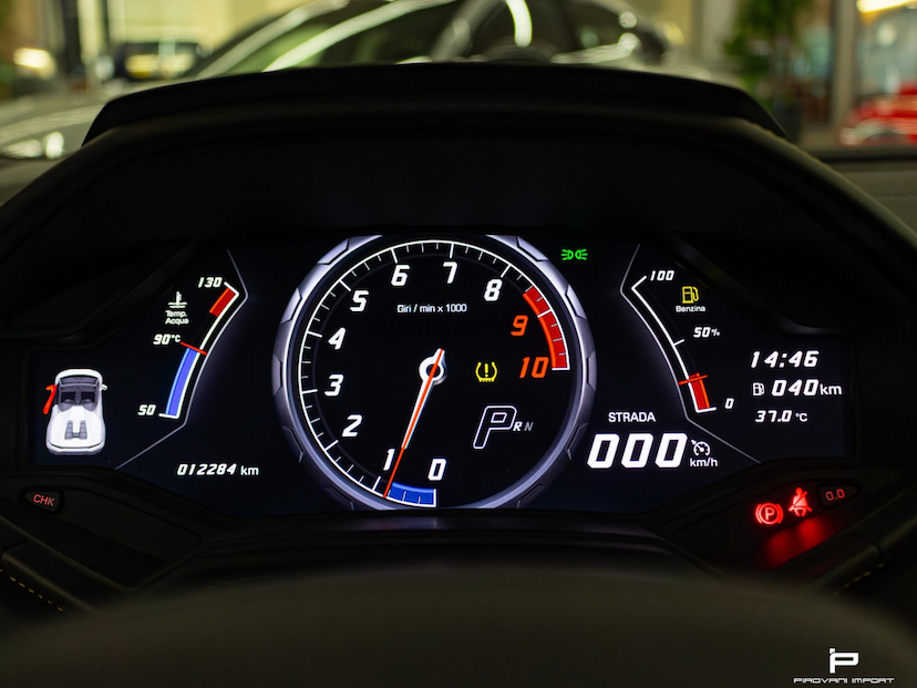 Foto do veículo LAMBORGHINI HURACÁN 5.2 V10 GASOLINA LP 580-2 SPYDER LDF 2018 12.000 KM 3.000.000,00