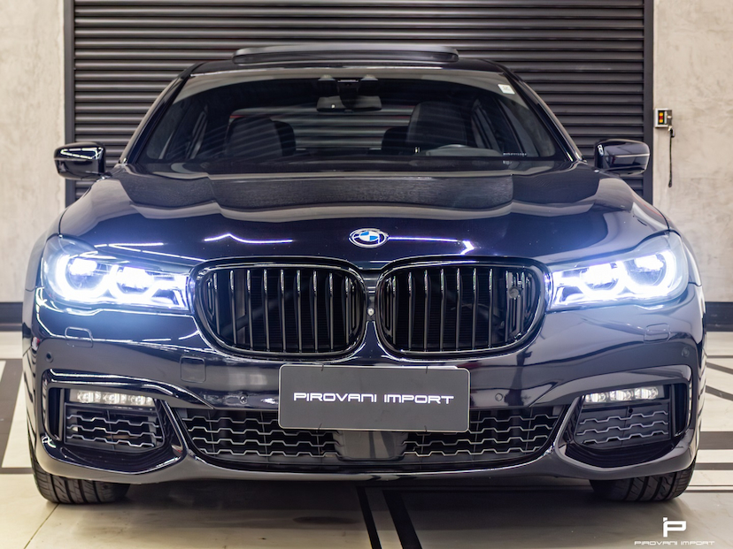 Foto do veículo BMW 750LI 4.4 V8 32V GASOLINA 4P AUTOMÁTICO 2017 58.000 KM 289.000,00