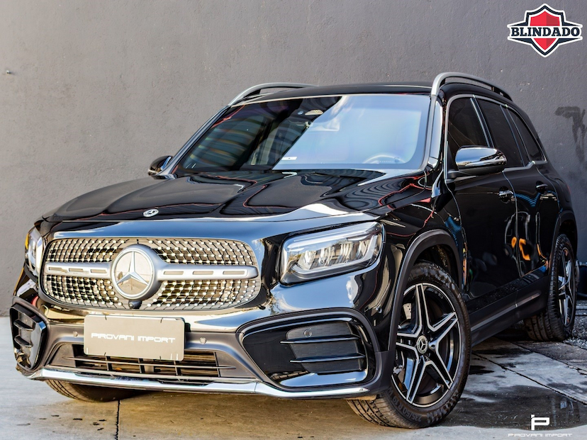 Foto do veículo MERCEDES-BENZ GLB 220 2.0 MHEV AMG LINE 4MATIC 8G-DCT 2025 8.000 KM 445.000,00