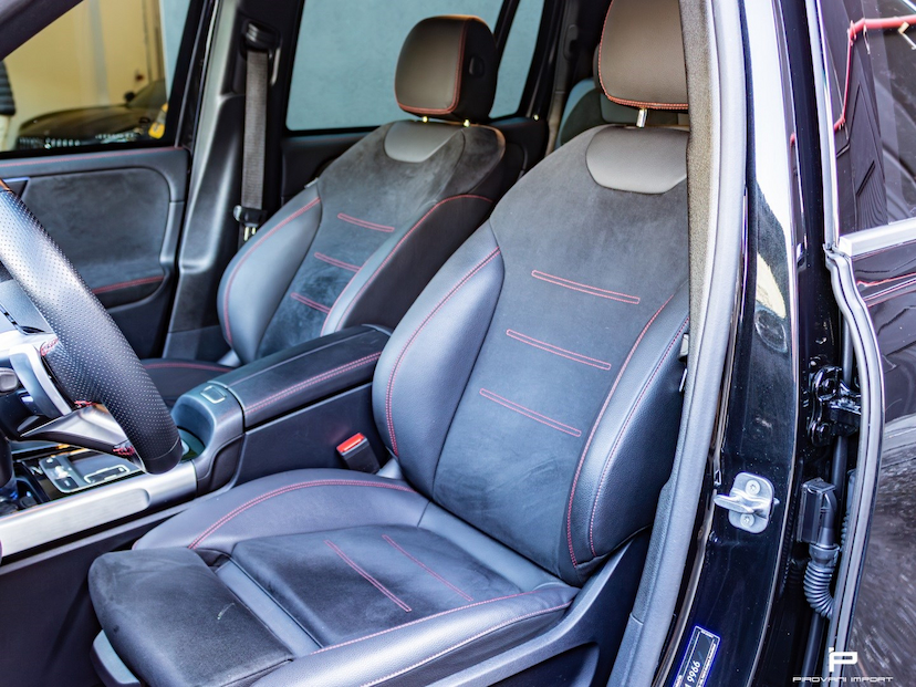 Foto do veículo MERCEDES-BENZ GLB 220 2.0 MHEV AMG LINE 4MATIC 8G-DCT 2025 8.000 KM 445.000,00