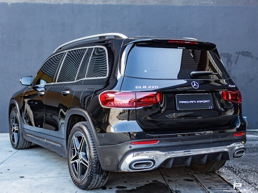 Foto do veículo MERCEDES-BENZ GLB 220 2.0 MHEV AMG LINE 4MATIC 8G-DCT 2025 8.000 KM 445.000,00