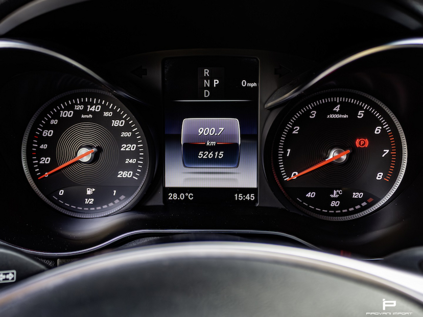 Foto do veículo MERCEDES-BENZ GLC 250 2.0 CGI GASOLINA COUPÉ 4MATIC 9G-TRONIC 2018 52.000 KM 265.000,00