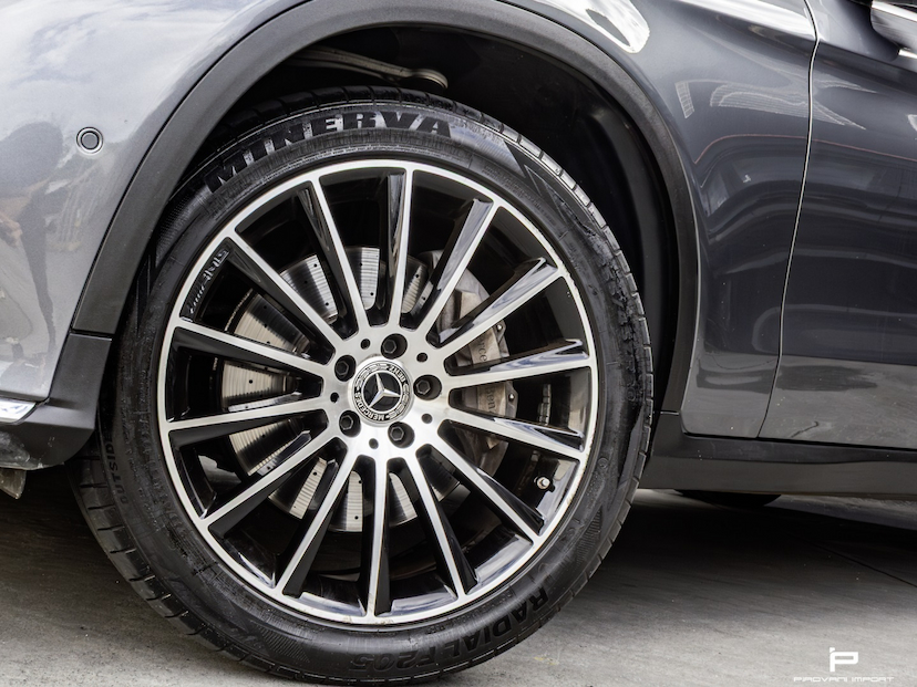 Foto do veículo MERCEDES-BENZ GLC 250 2.0 CGI GASOLINA COUPÉ 4MATIC 9G-TRONIC 2018 52.000 KM 265.000,00