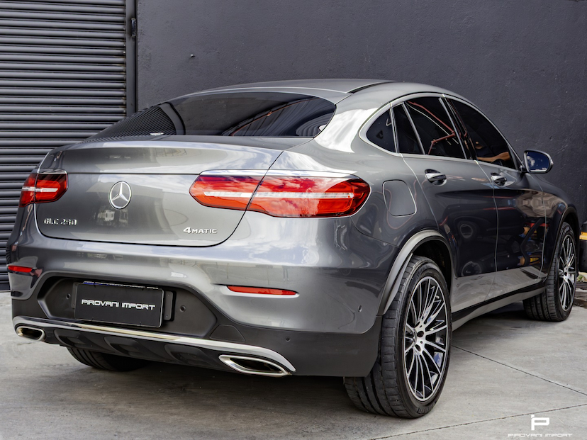 Foto do veículo MERCEDES-BENZ GLC 250 2.0 CGI GASOLINA COUPÉ 4MATIC 9G-TRONIC 2018 52.000 KM 265.000,00