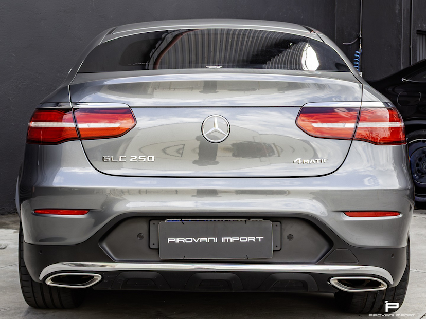Foto do veículo MERCEDES-BENZ GLC 250 2.0 CGI GASOLINA COUPÉ 4MATIC 9G-TRONIC 2018 52.000 KM 265.000,00