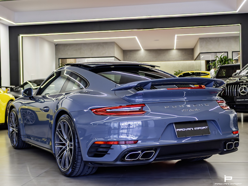 Foto do veículo PORSCHE 911 3.8 24V H6 GASOLINA TURBO PDK 2017 13.000 KM 830.000,00