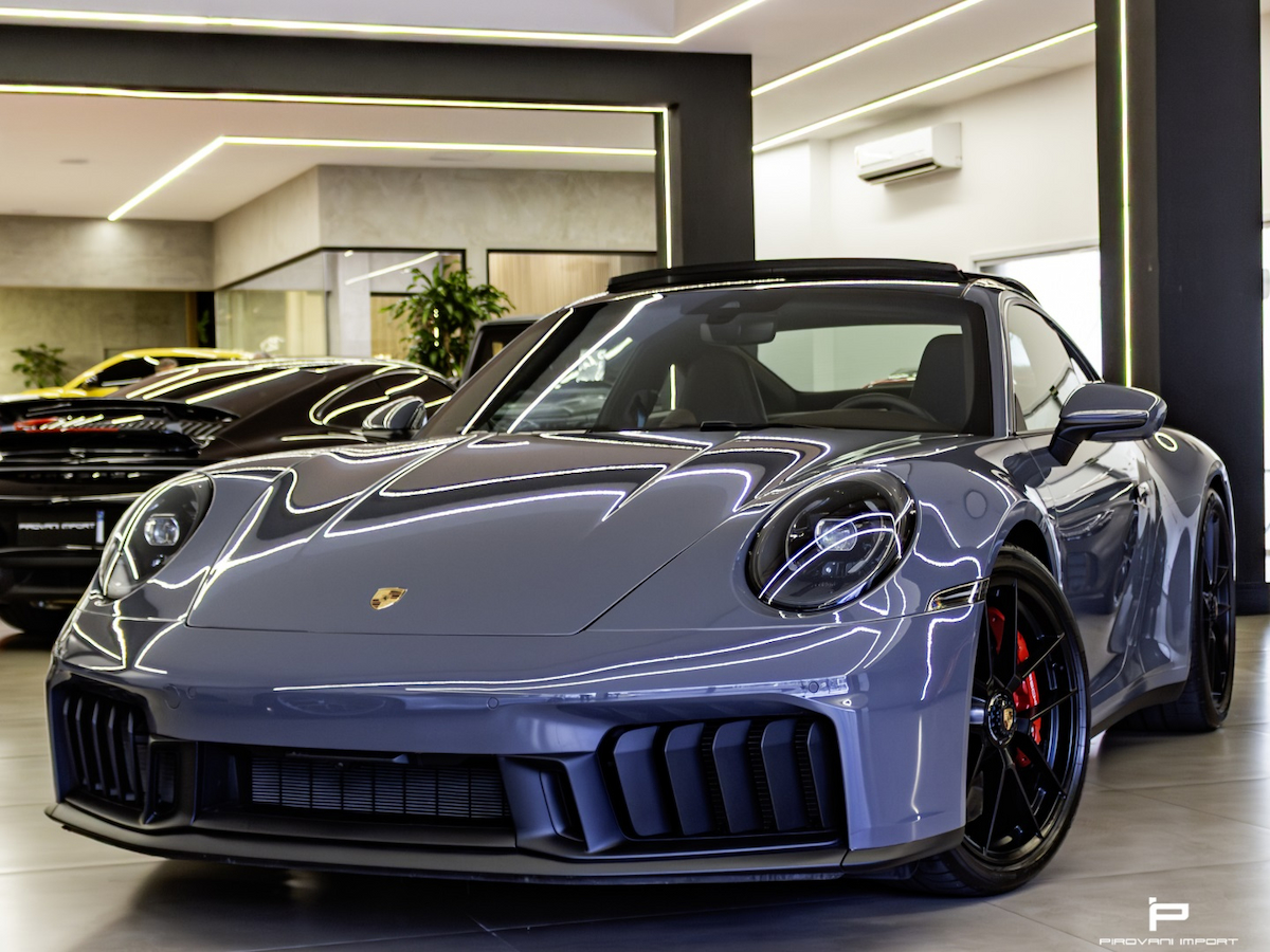 Foto do veículo PORSCHE 911 3.6 24V H6 T-HYBRID CARRERA GTS PDK 2025/2025 1.700 KM R$ 1.290.000,00