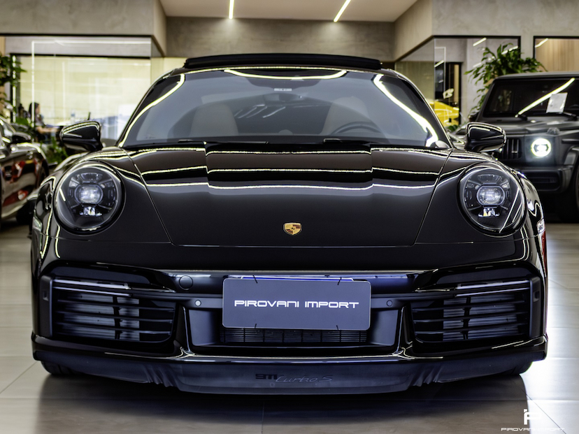 Foto do veículo PORSCHE 911 3.8 24V H6 GASOLINA TURBO S PDK 2023 1.000 KM 1.799.900,00