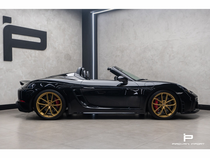 Foto do veículo PORSCHE 718 4.0 H6 GASOLINA SPYDER PDK 2021 13.000 KM 735.000,00