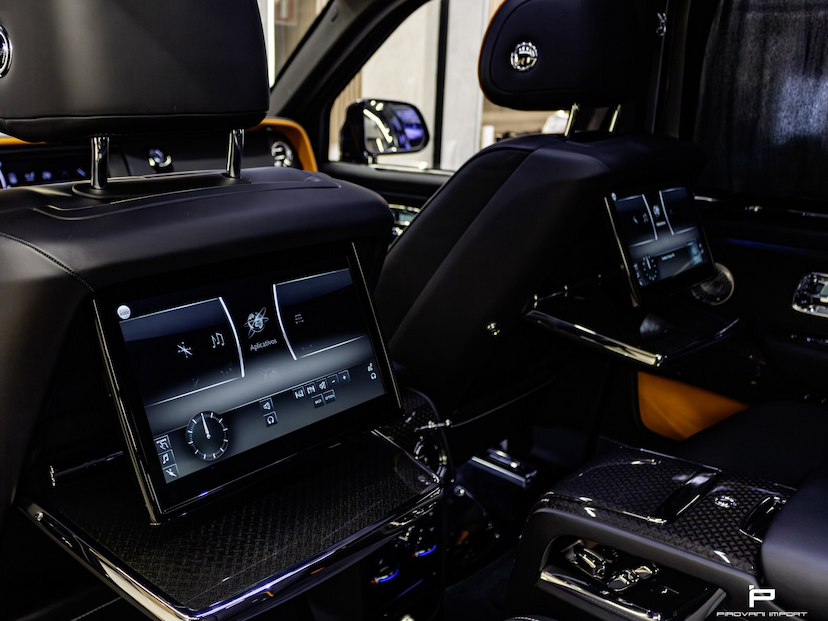 Foto do veículo ROLLS-ROYCE CULLINAN 6.7 V12 TURBO GASOLINA AUTOMÁTICO 2020 17.000 KM 0,00