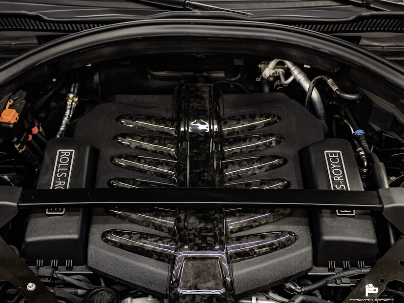 Foto do veículo ROLLS-ROYCE CULLINAN 6.7 V12 TURBO GASOLINA AUTOMÁTICO 2020 17.000 KM 0,00