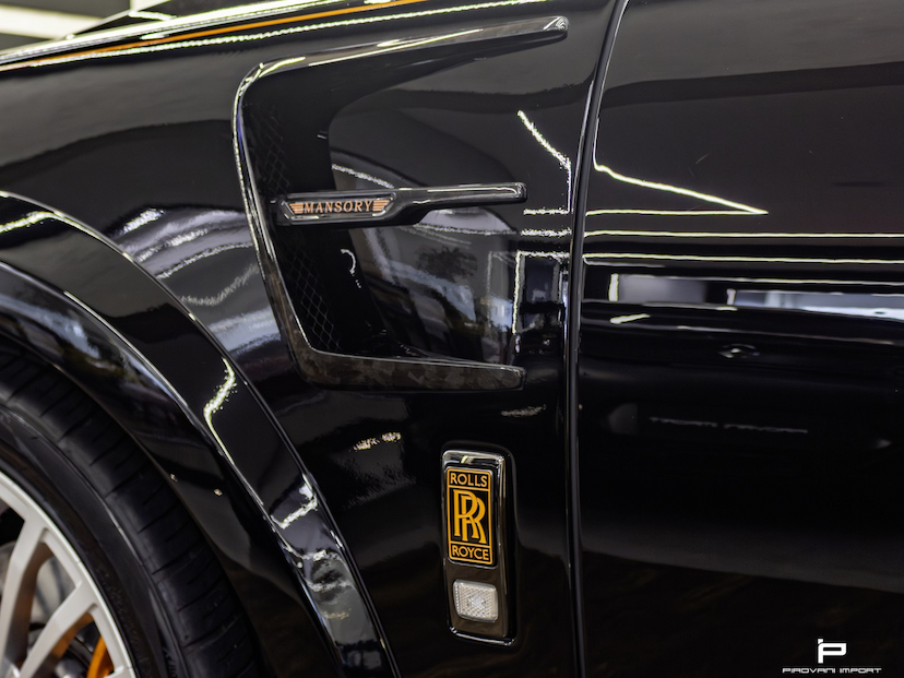 Foto do veículo ROLLS-ROYCE CULLINAN 6.7 V12 TURBO GASOLINA AUTOMÁTICO 2020 17.000 KM 0,00