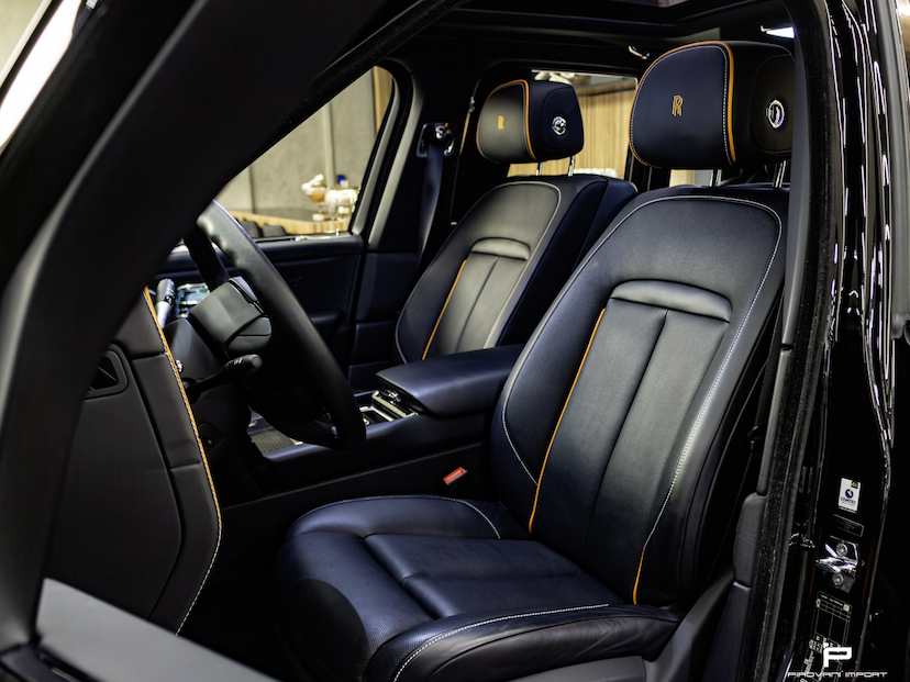 Foto do veículo ROLLS-ROYCE CULLINAN 6.7 V12 TURBO GASOLINA AUTOMÁTICO 2020 17.000 KM 0,00