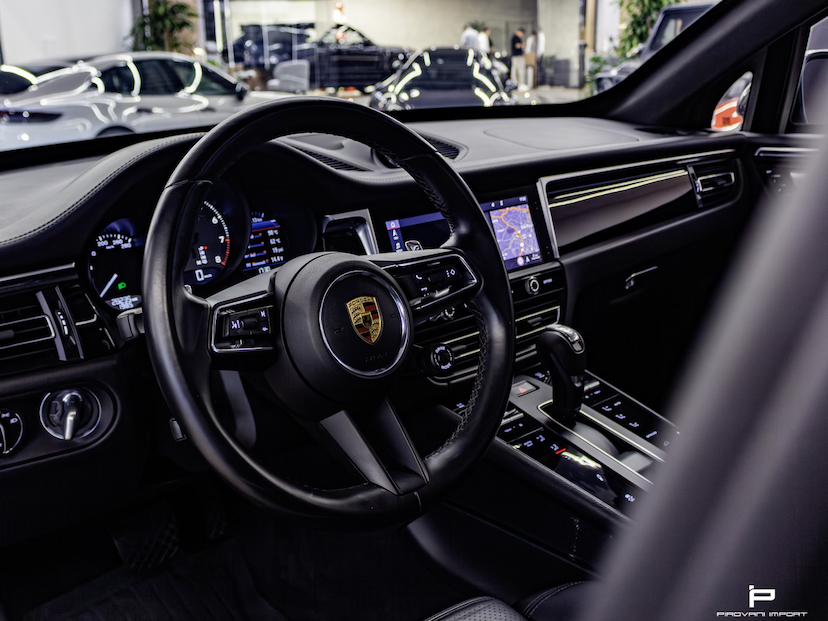 Foto do veículo PORSCHE MACAN 2.9 V6 BITURBO GASOLINA S PDK 2022 20.000 KM 499.990,00