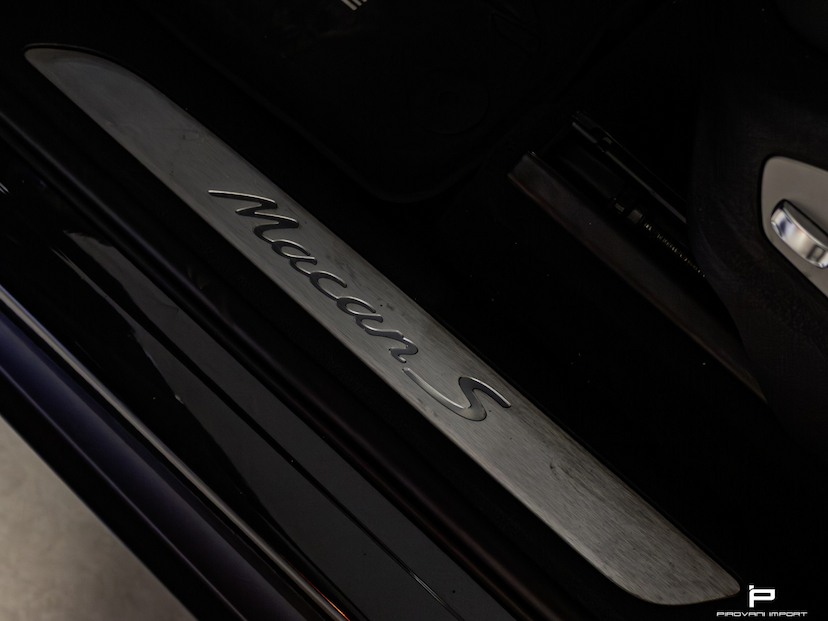 Foto do veículo PORSCHE MACAN 2.9 V6 BITURBO GASOLINA S PDK 2022 20.000 KM 499.990,00