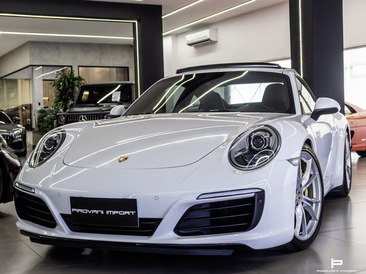 Foto do veículo PORSCHE 911 3.0 24V H6 GASOLINA CARRERA PDK 2018/2018 49.000 KM R$ 580.000,00