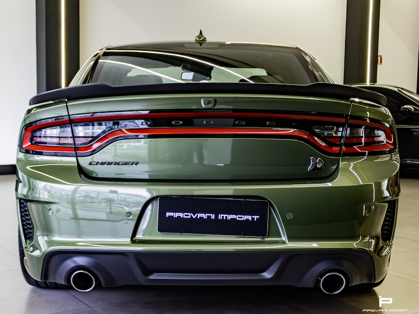 Foto do veículo DODGE CHARGER 6.4 V8 SRT HEMI GASOLINA SCAT PACK AUTOMÁTICO 2023 900 KM 869.000,00