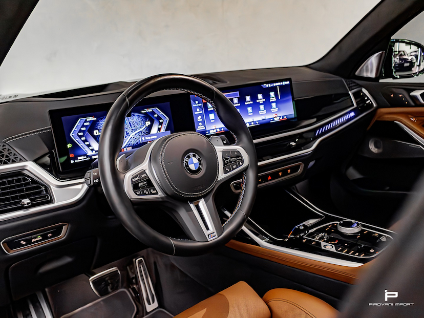 Foto do veículo BMW X7 4.4 V8 GASOLINA M60I STEPTRONIC 2025 15.800 KM 735.000,00
