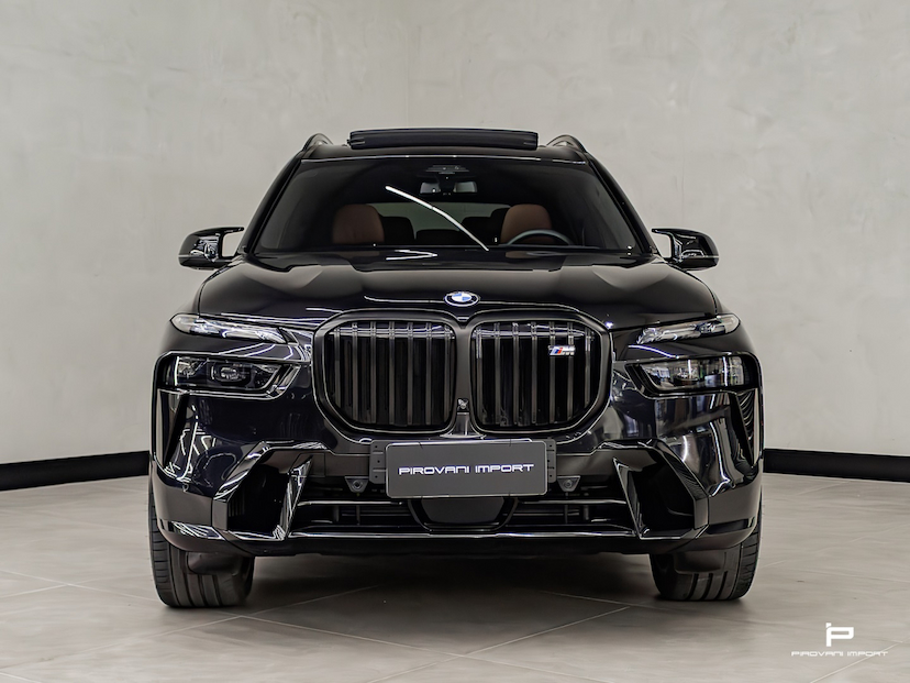 Foto do veículo BMW X7 4.4 V8 GASOLINA M60I STEPTRONIC 2025 15.800 KM 735.000,00