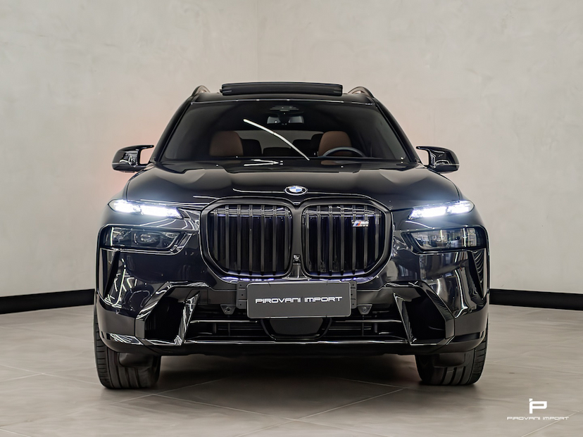 Foto do veículo BMW X7 4.4 V8 GASOLINA M60I STEPTRONIC 2025 15.800 KM 735.000,00