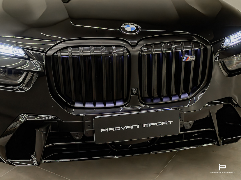 Foto do veículo BMW X7 4.4 V8 GASOLINA M60I STEPTRONIC 2025 15.800 KM 735.000,00