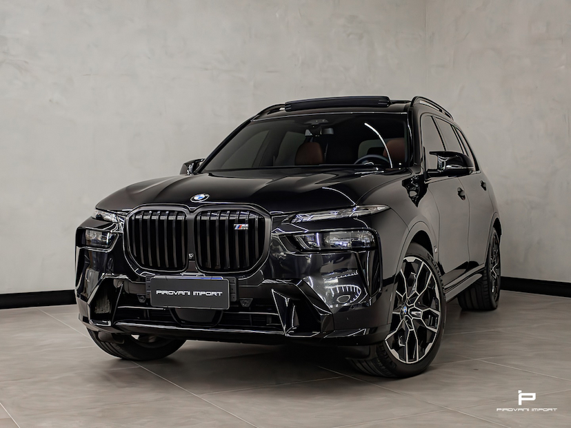 Foto do veículo BMW X7 4.4 V8 GASOLINA M60I STEPTRONIC 2025 15.800 KM 735.000,00