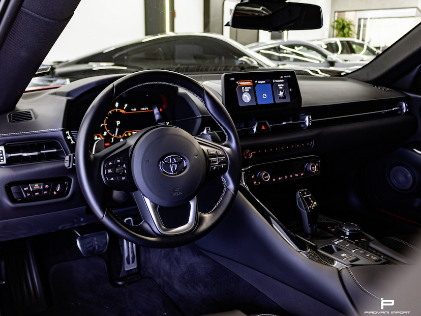 Foto do veículo TOYOTA SUPRA 3.0 I6 TURBO GASOLINA PREMIUM AUTOMÁTICO 2023 4.900 KM 900.000,00